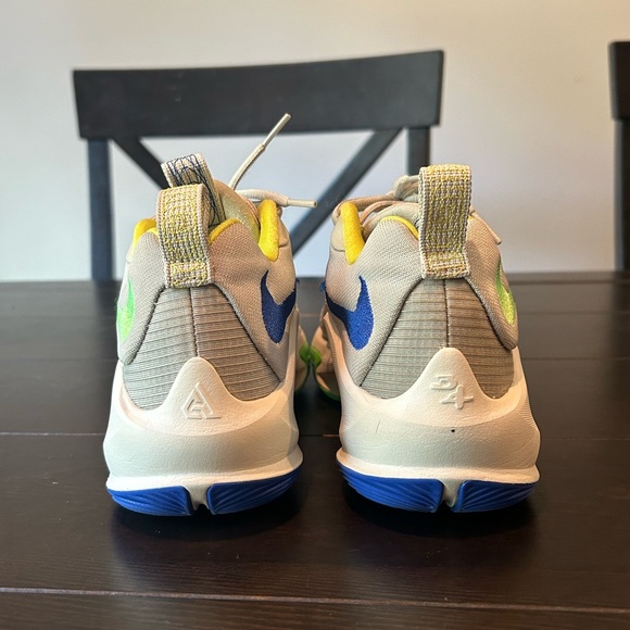 Nike Zoom Freak - Picture 2 of 7